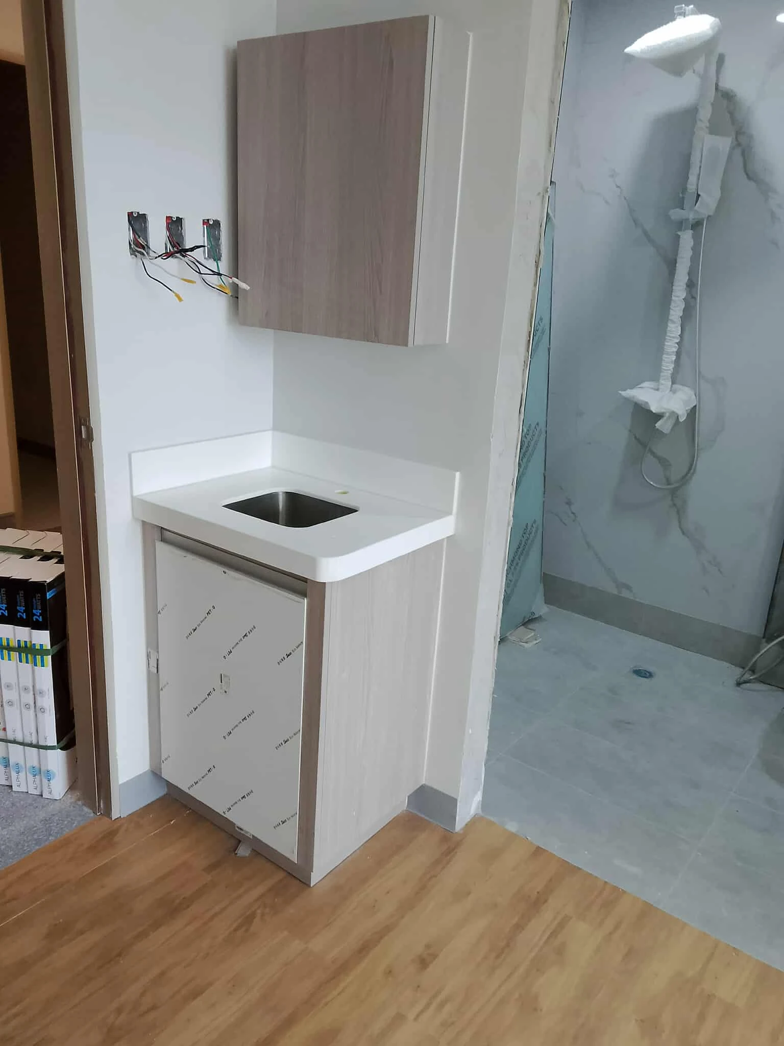 COMMON VANITY